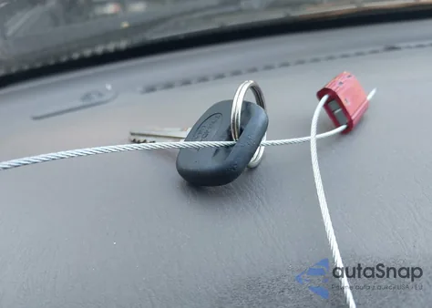 2005 Toyota Sequoia Sr5 V8 z USA, uszkodzony, nr VIN 5TDBT44A05S239823